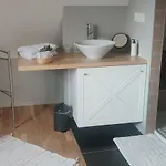 B&B 7T
